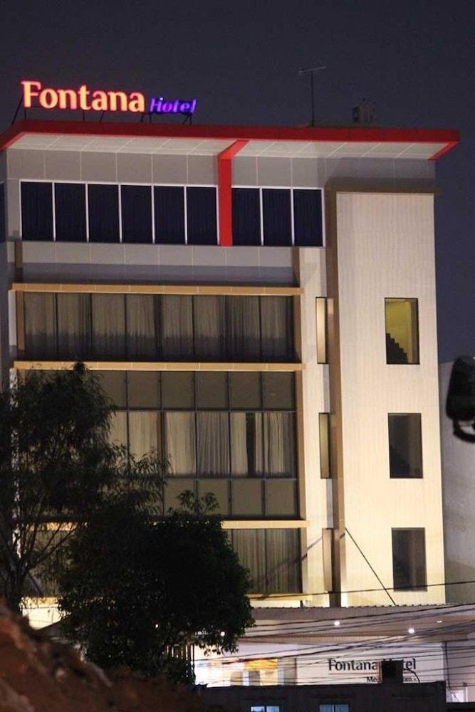 Fontana Hotel Jacarta Exterior foto